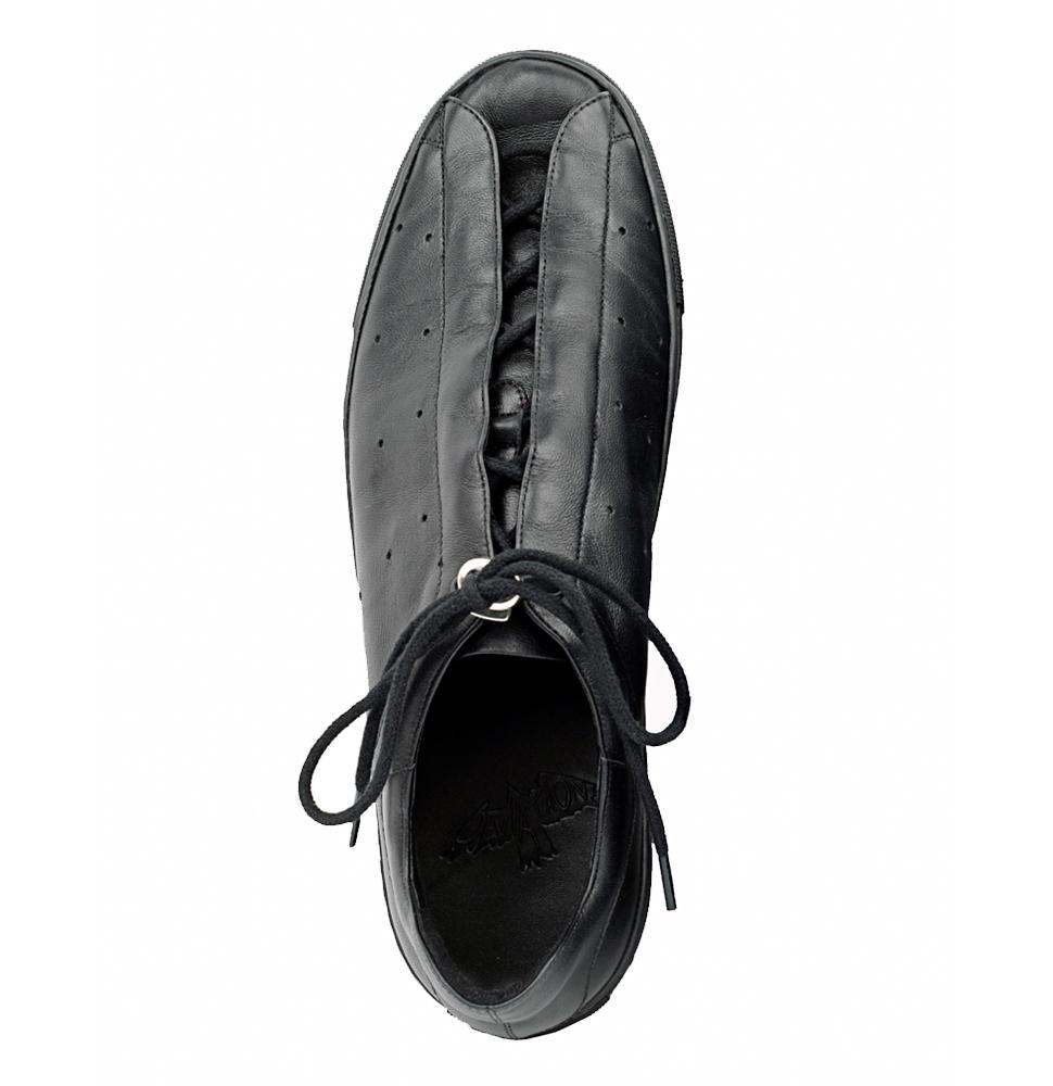 DVSN VTG SNEAKERS 01