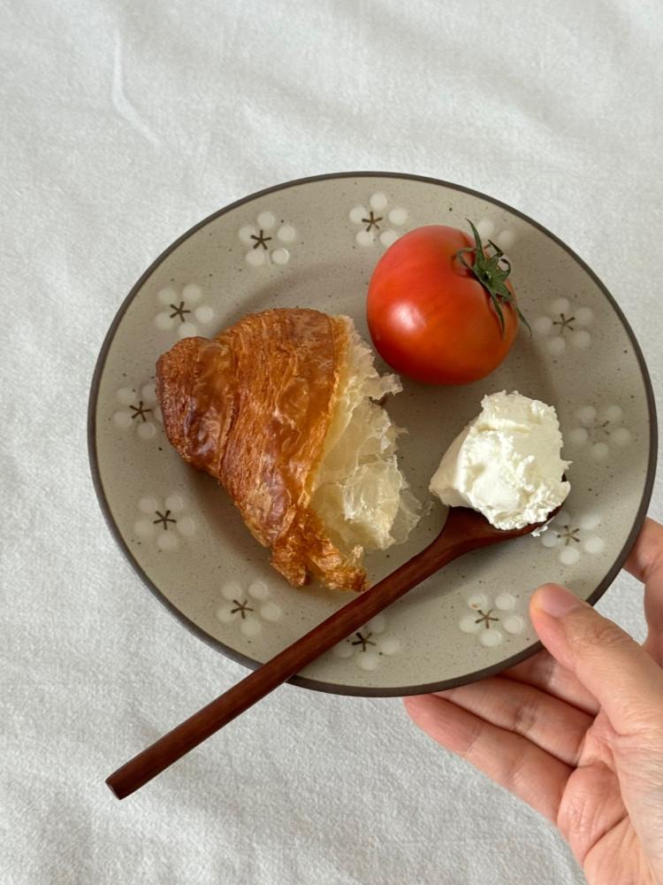 vintage flower plate : :Daily Moment