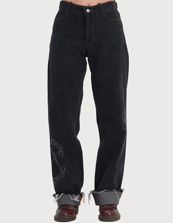 AKOL) Hand Embroidered Cupid Jeans - ash