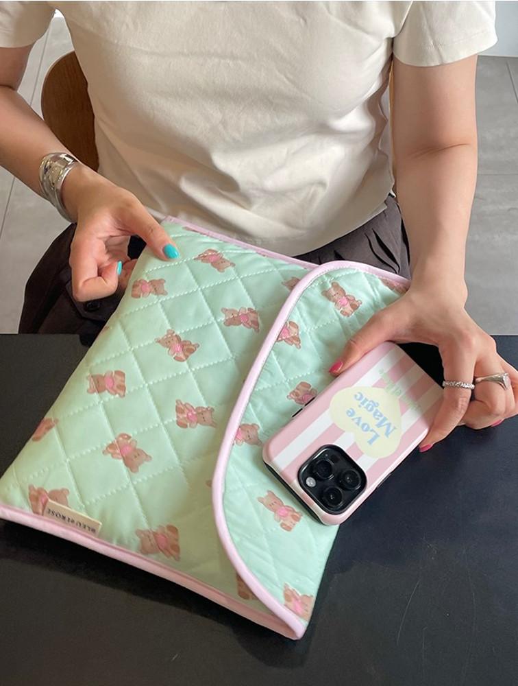 수심 Bear Pouch(3 color) 아이패드 파우치 퀼팅 누빔 곰돌이 태블릿 11인치