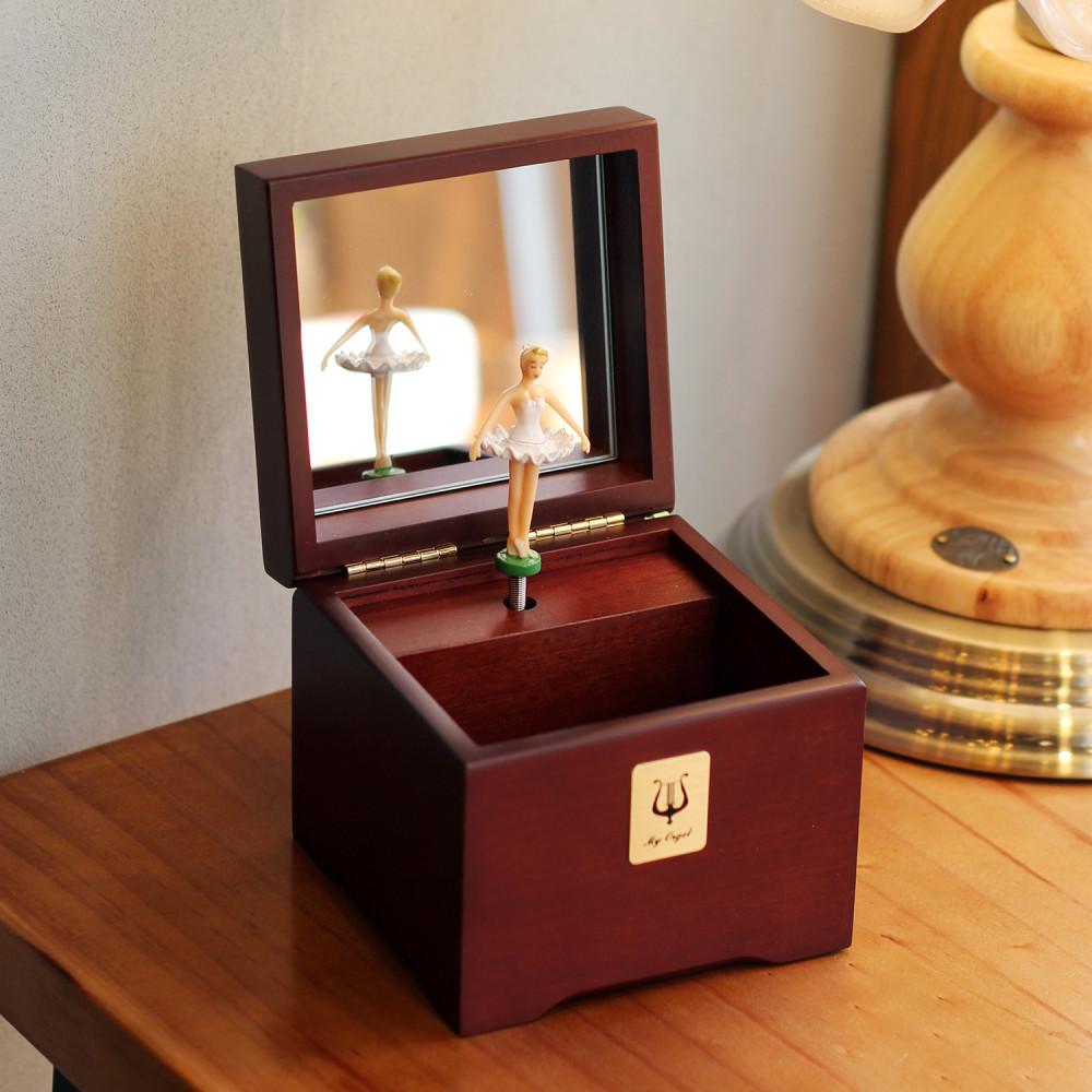 컴팩트 우드 발레리나 보석함 오르골 태엽 감고 뚜껑 열면 연주