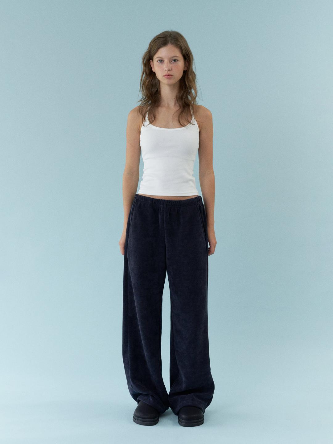 bare halter sleeveless (white)