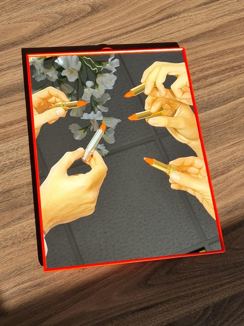 셀레티 x 토일렛페이퍼 립스틱 거울