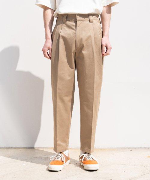 Cotton twill carrot-fit pants - Latte