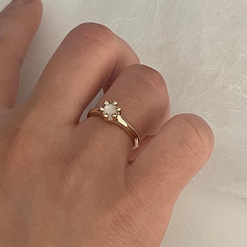 mini 6 prong mushroom ring (gemtstone)