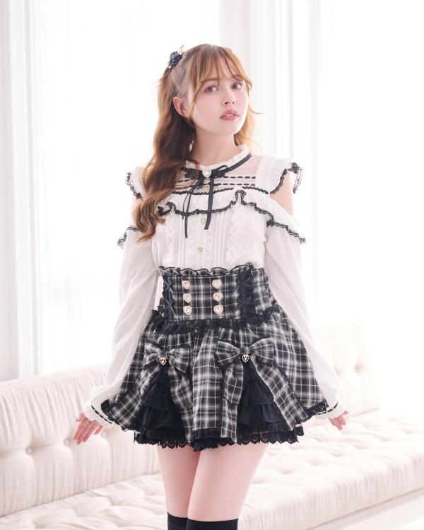 フロントリボンフリルスカパン