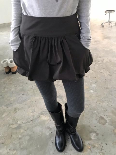 We are 위아 프랭키 스커트 볼륨 벌룬 숏 미니