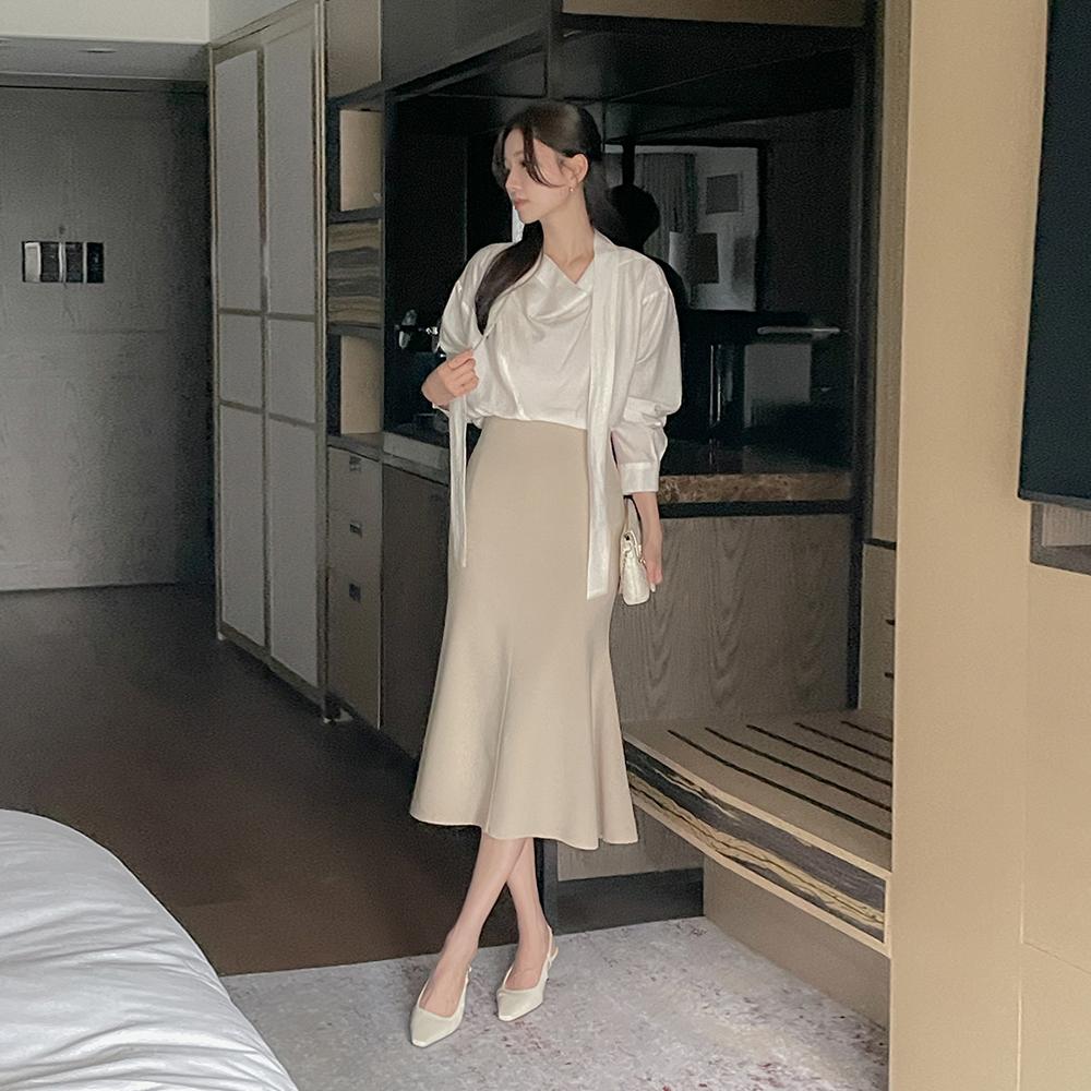 레이 치즈 스판 머메이드 스커트