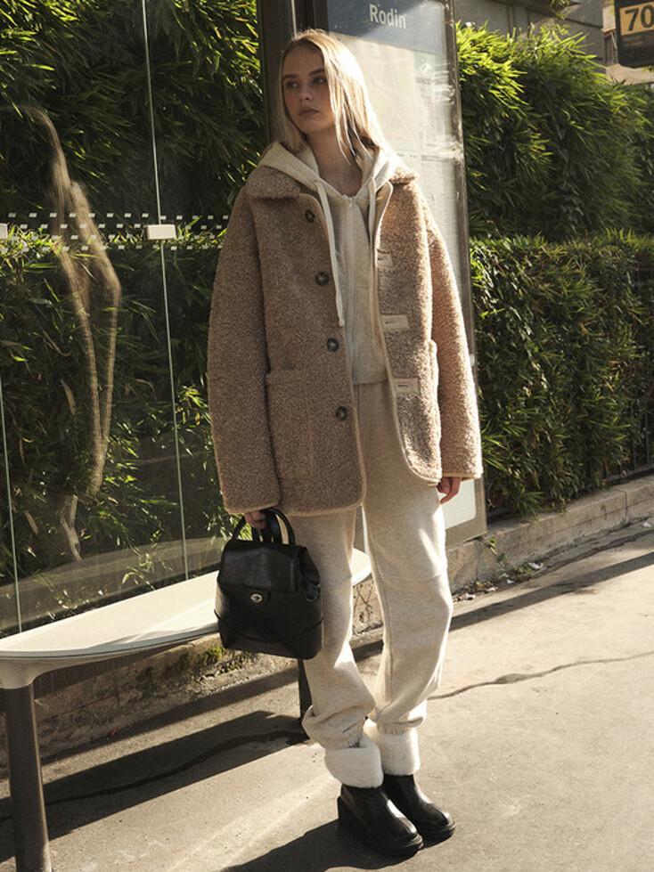 REVERSIBLE MUSTANG COLLOR COAT_BEIGE
