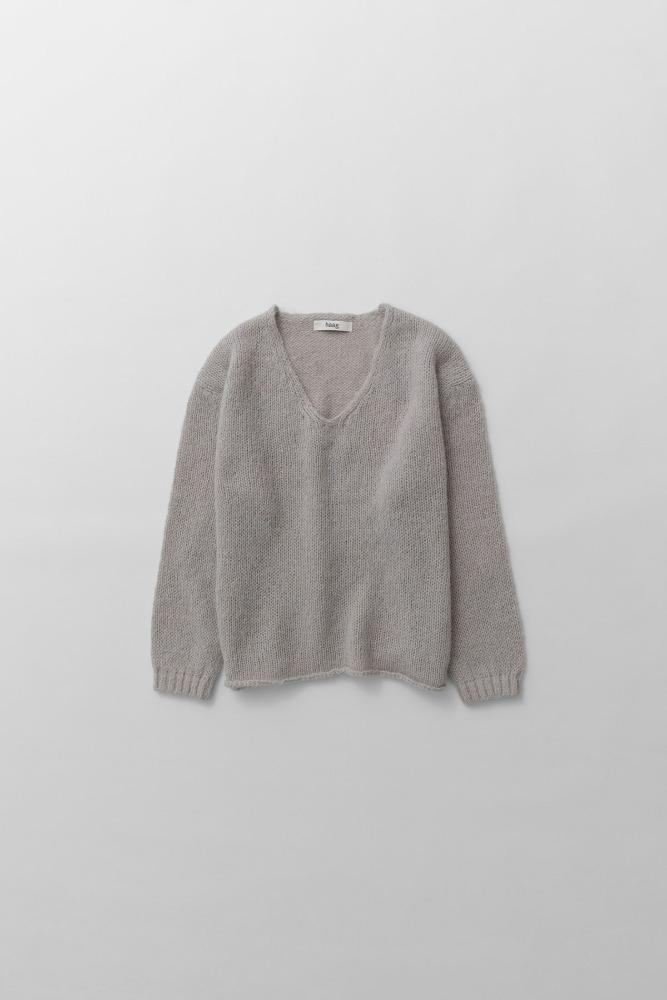 a deep V knit (grey)