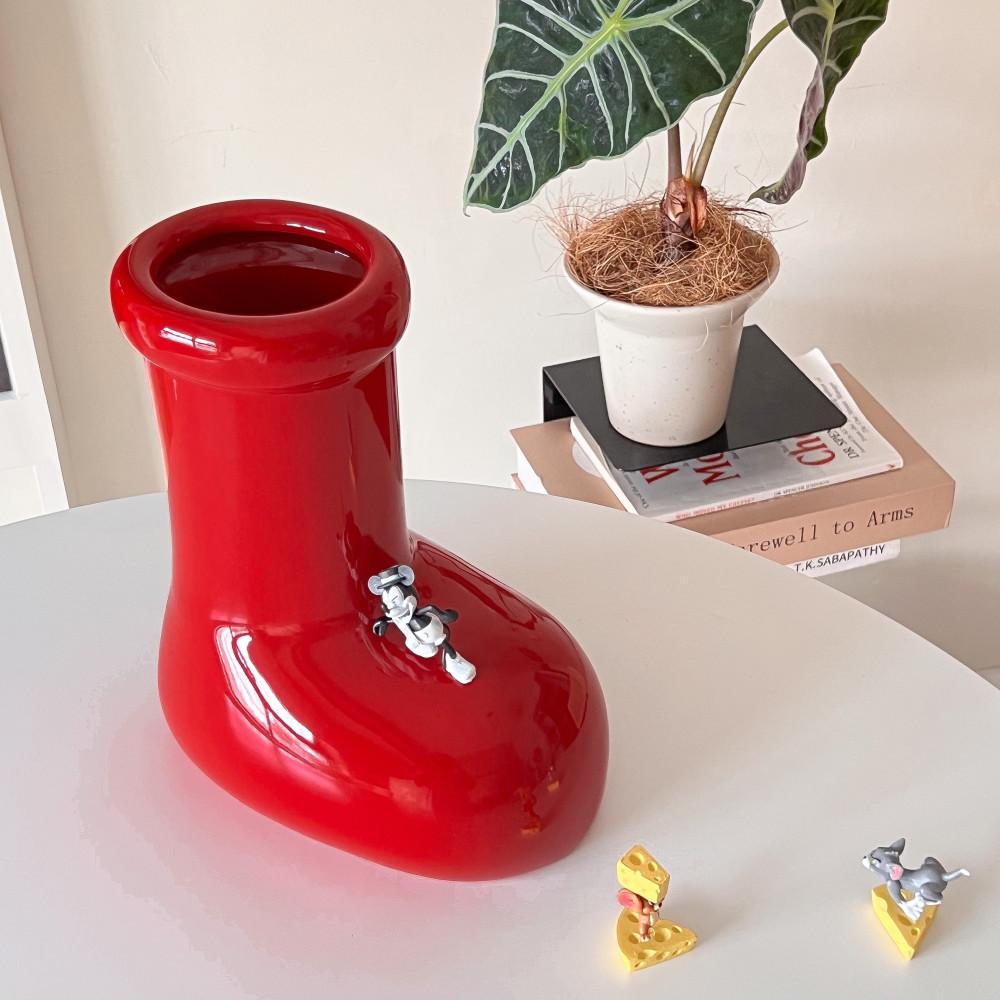 big red boots 인테리어 소품 귀여운 카페 거실 세라믹 오브제