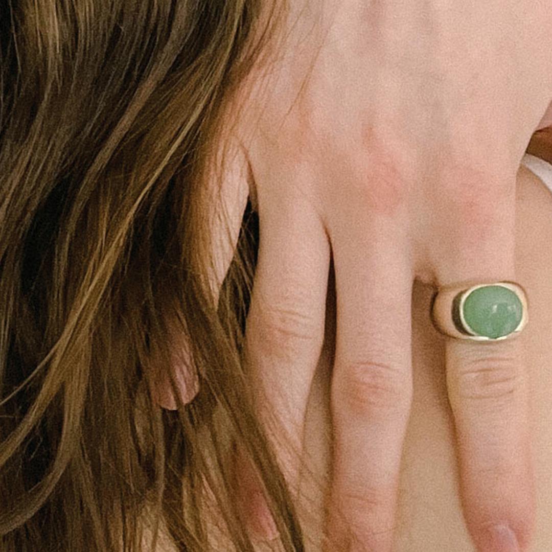 Vintage round ring