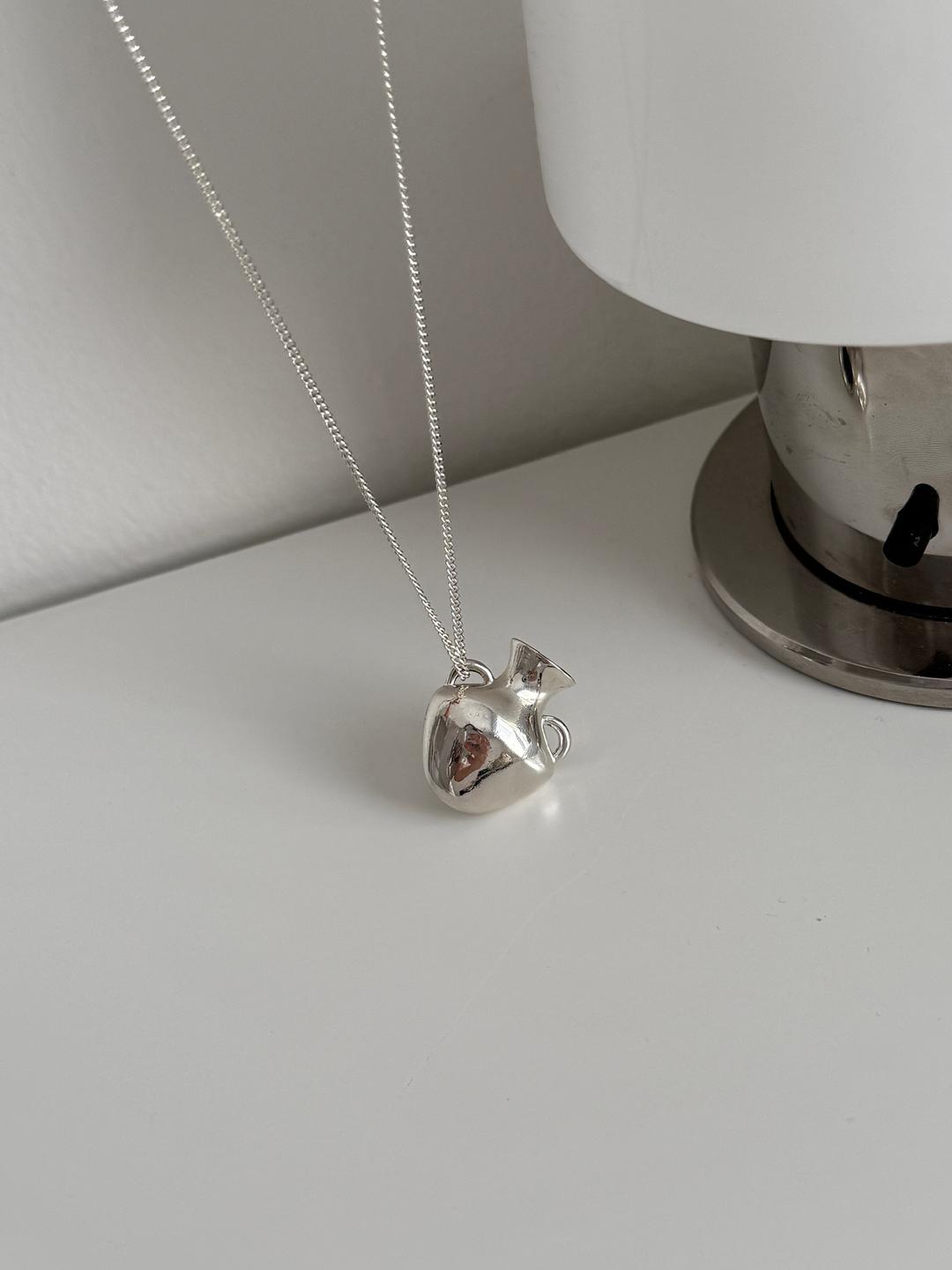 HONEY NECKLACE