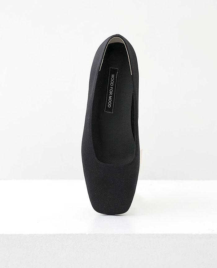 Carolyn Flats / Satin Black
