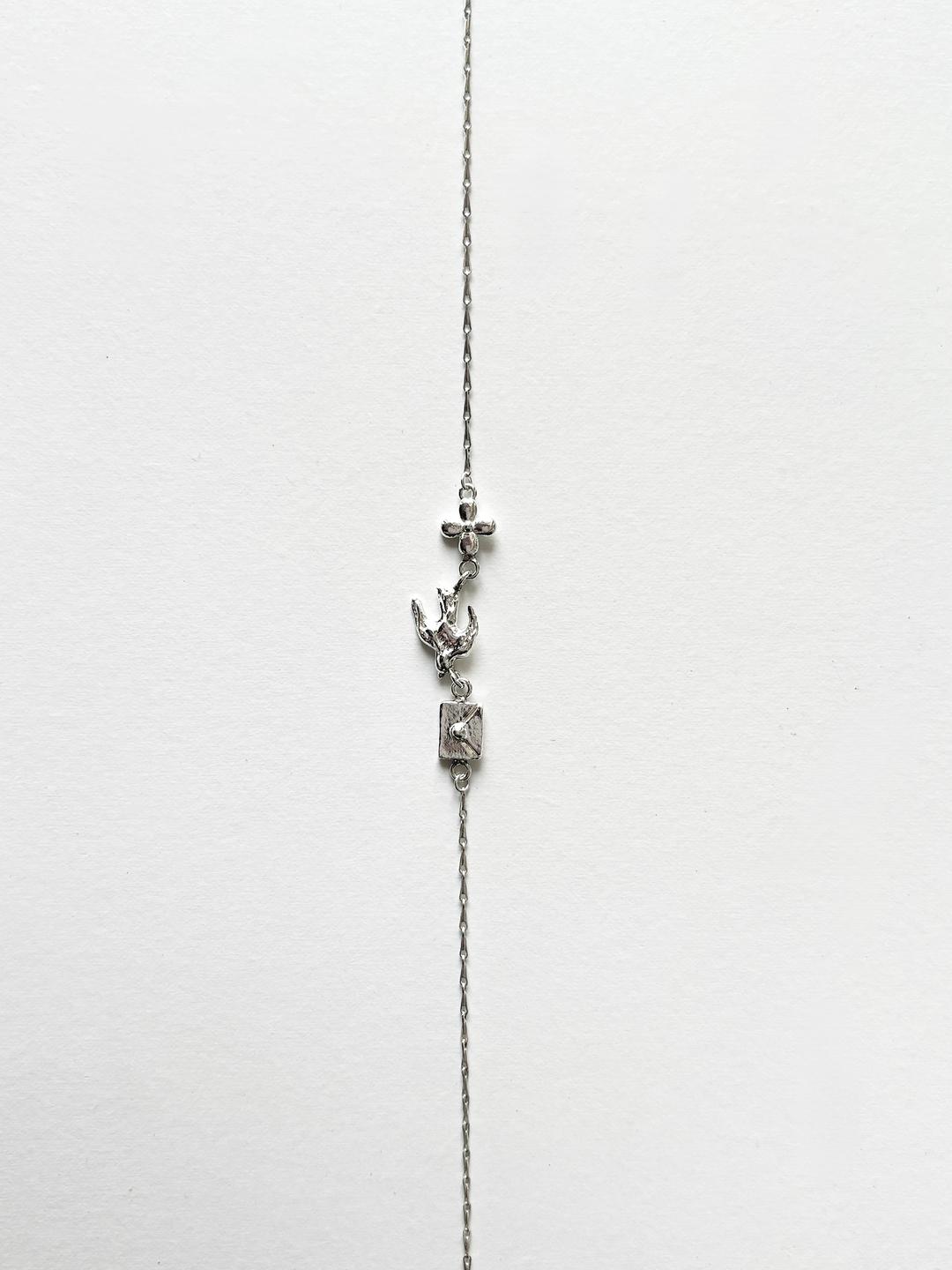 tiny love (necklace)