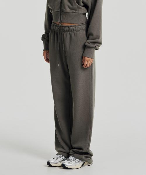 우먼스 슬림 스트레이트 스웨트 팬츠 (Smokey Brown)