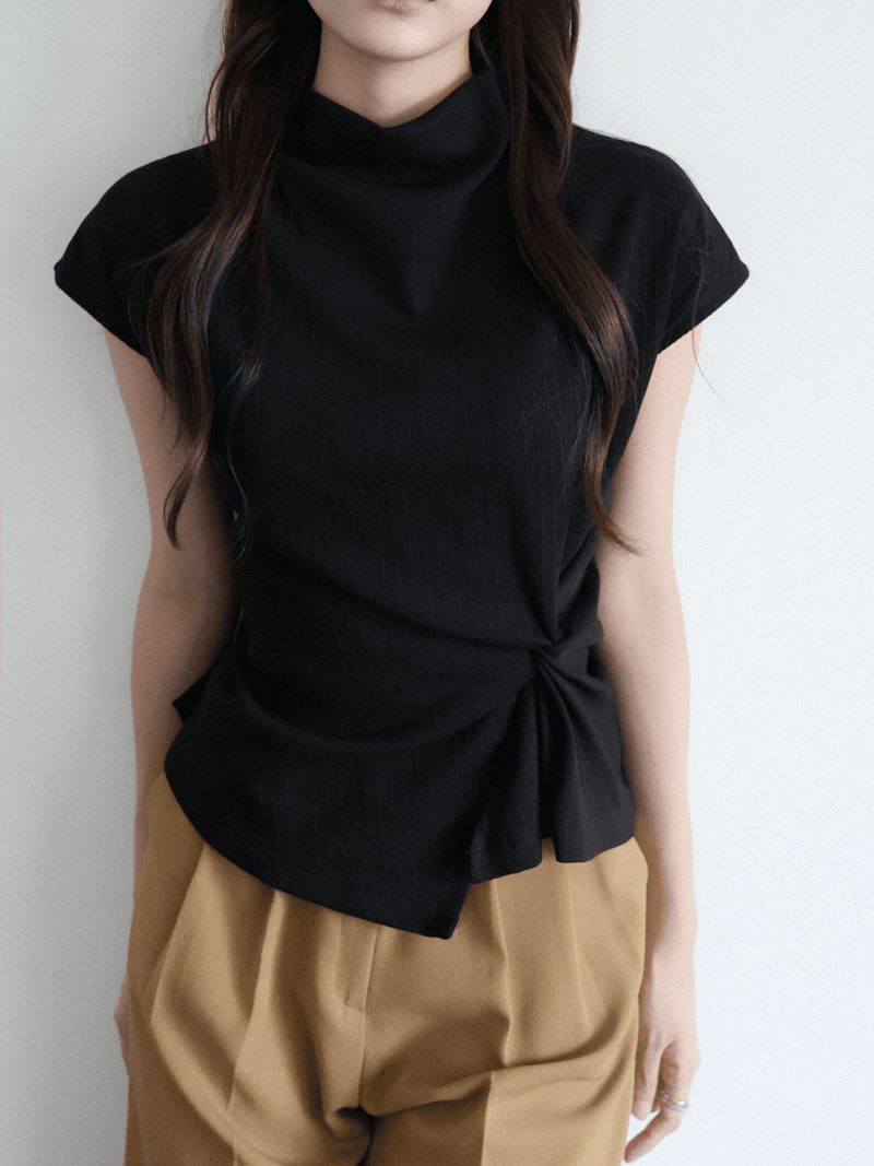 *예약 오더* [NouArté] 바인 트위스티드 하프 탑 (블랙)