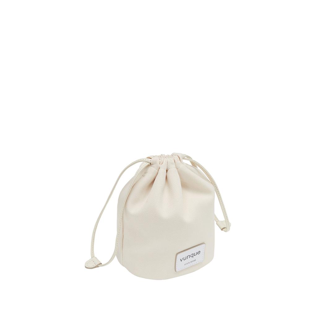 Perfec Drawstring Pouch S (퍼펙 드로우 스트링 파우치 스몰) Ivory