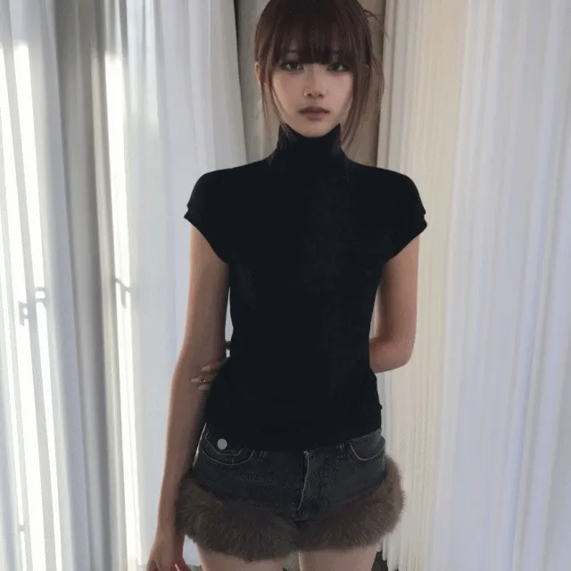 SLIM HALFNECK SHORT -SLEEVED