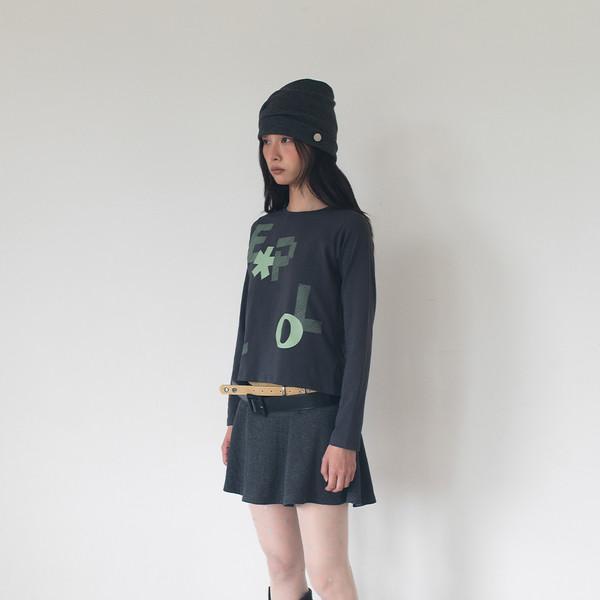 EXPLORER LETTERING T (CHARCOAL)