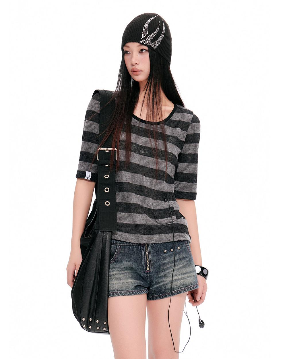 Shadow Stripe Scoop Top (2type)