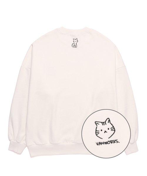 고양이 자수 오버핏  맨투맨(VNCTS408) 화이트