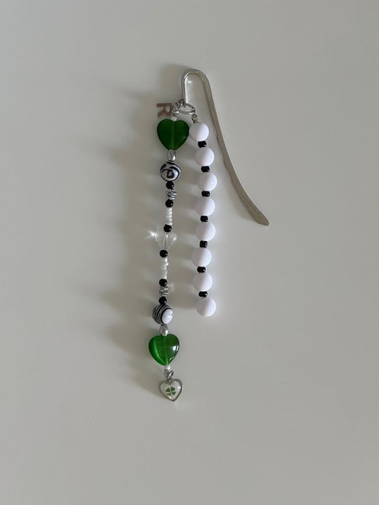 [r-o-m](book mark) Green Marble Heart