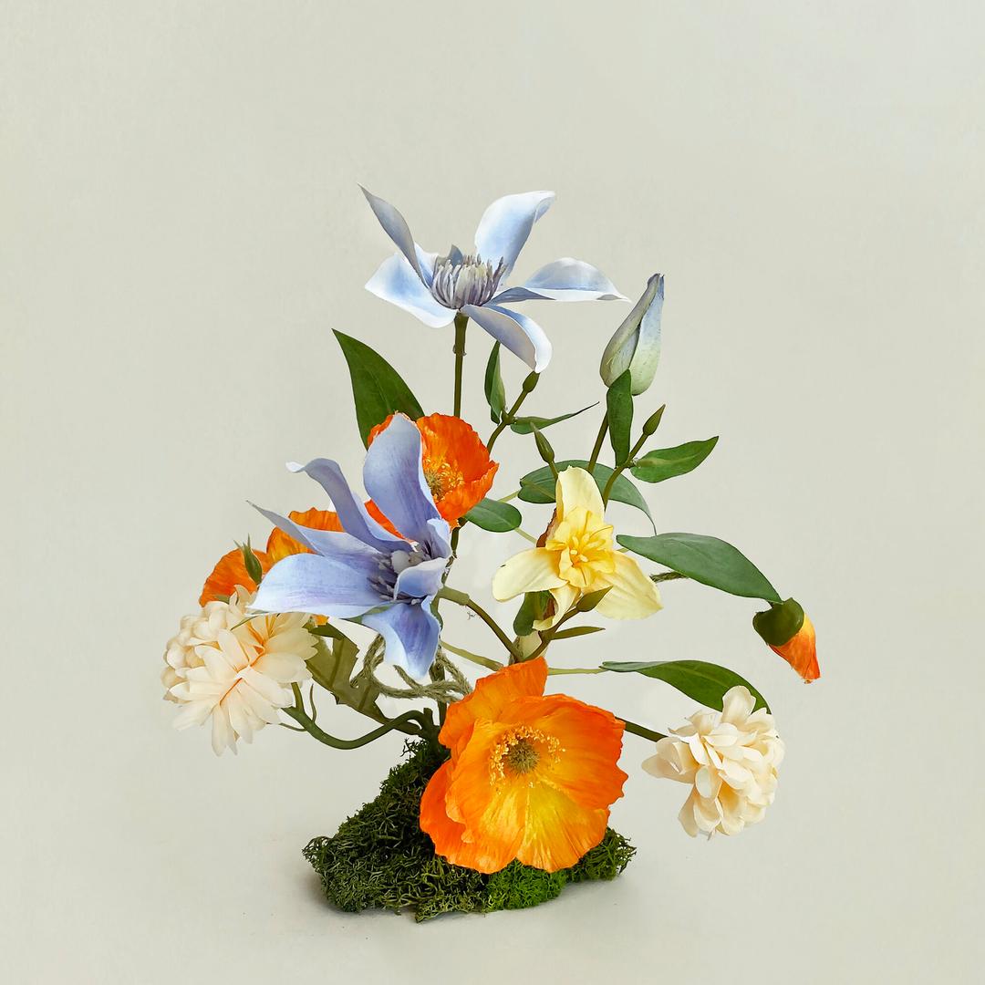 IKEBANA HAUS |  Dancing tangerine
