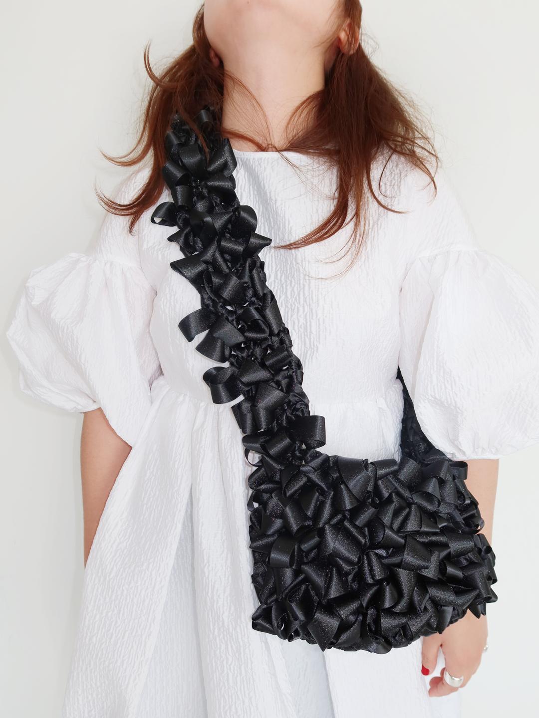 Ruffle cross sac Black