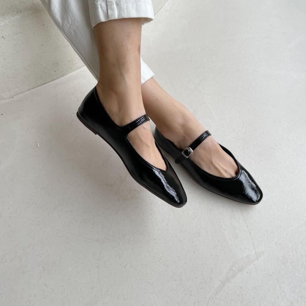 착화감 좋은 메리제인 플랫 슈즈