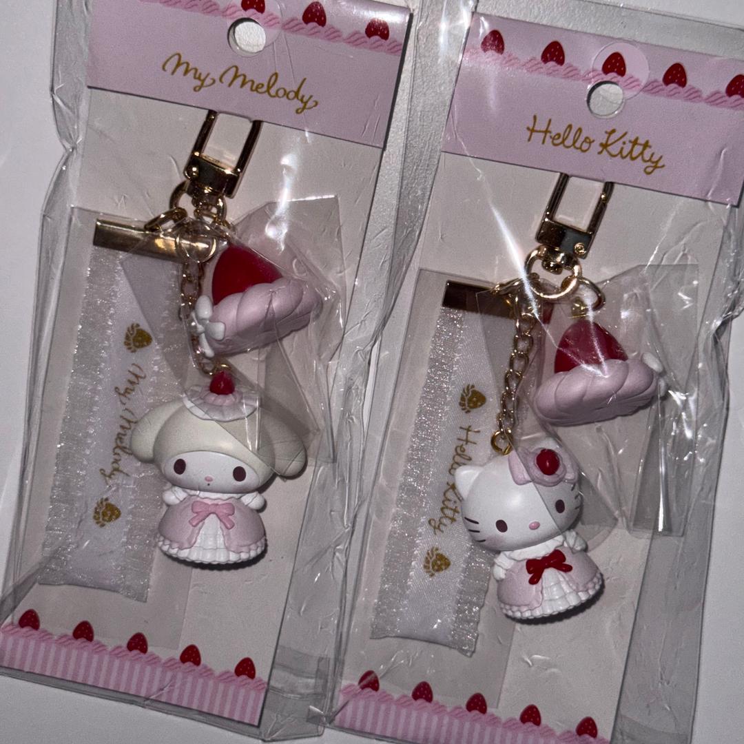[망키야] 산리오 헬로키티 마이멜로디 딸기 휘핑 케이크 마스코트 피규어 키홀더