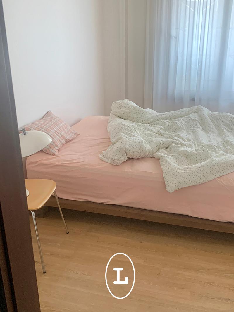 mattress cover (peach)