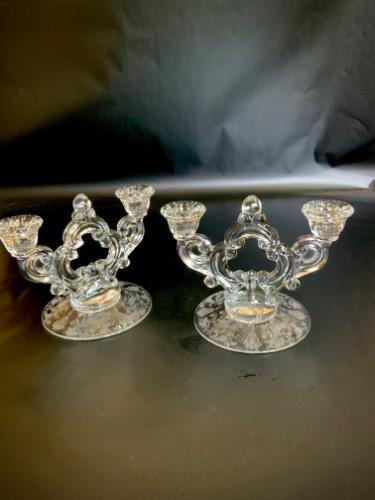 엘러겐 글래스 케임브리지 "로즈 포인트\" 더블 캔들스틱 홀더-한쌍- Elegant Glass Cambridge \"Rose Point\" Pair of Double Candlestick Holders 1934-1958