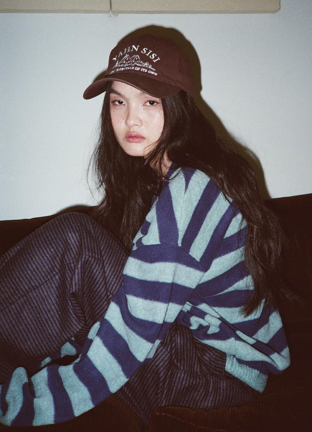 스트라이프 플러피 브이넥 니트 스웻 - 그린