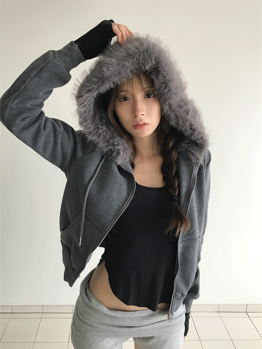 Fur hooded zip-up