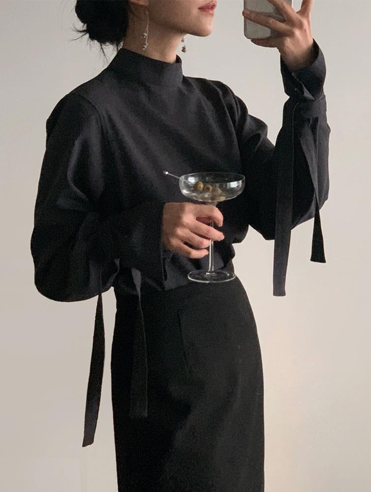 (자체제작)녹턴 스트랩 하이넥 차콜 블라우스