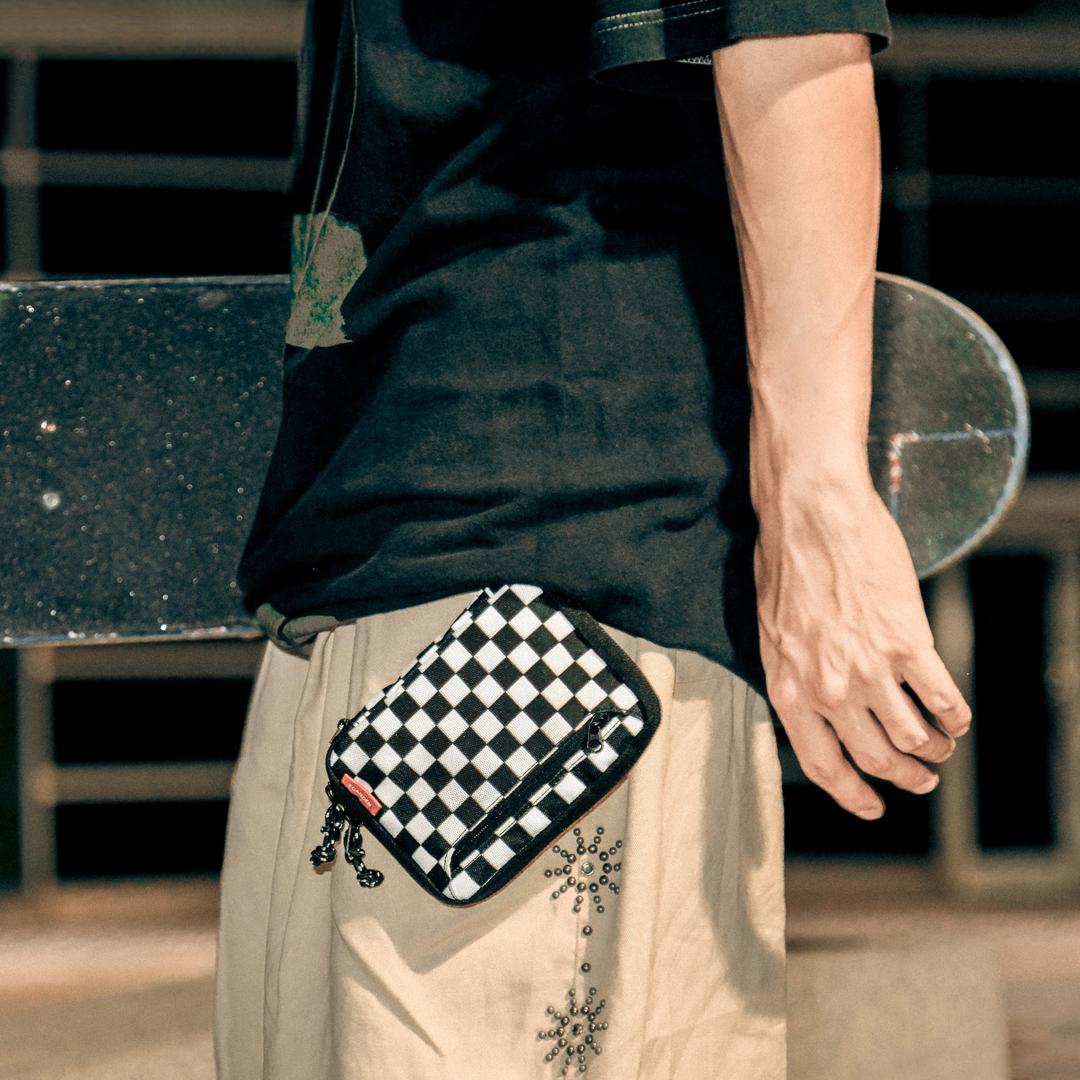 에가든 트래블러 패스포트 체커보드 에디션 RFID차단 여권지갑