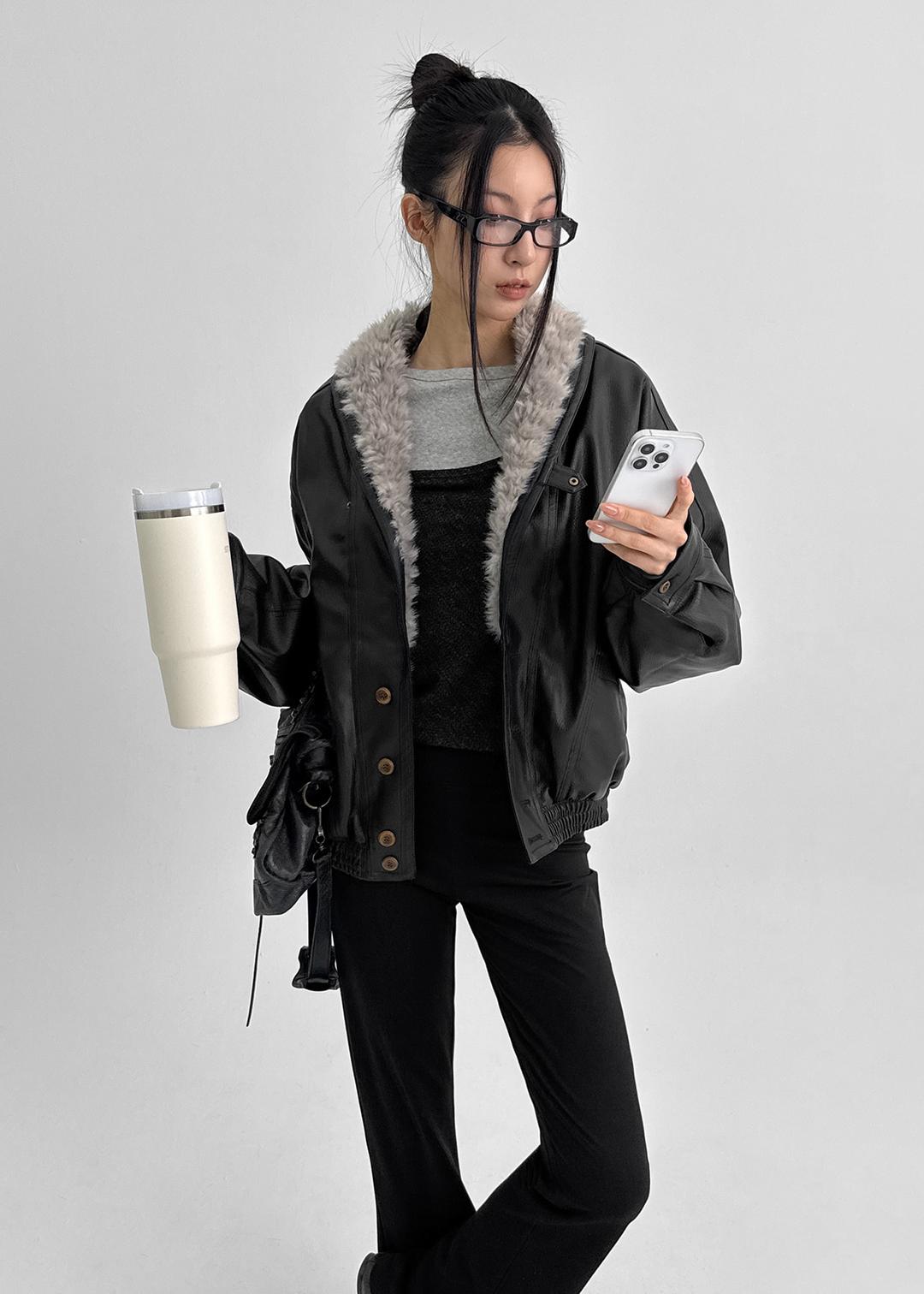 켓톰 숄카라 누빔 퍼 레더무스탕