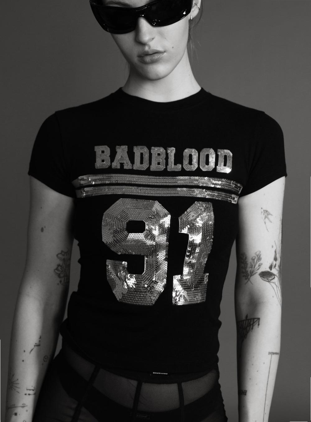 [w-tee23-038] 스팽글 로고 숏슬리브 베이비핏 - 블랙