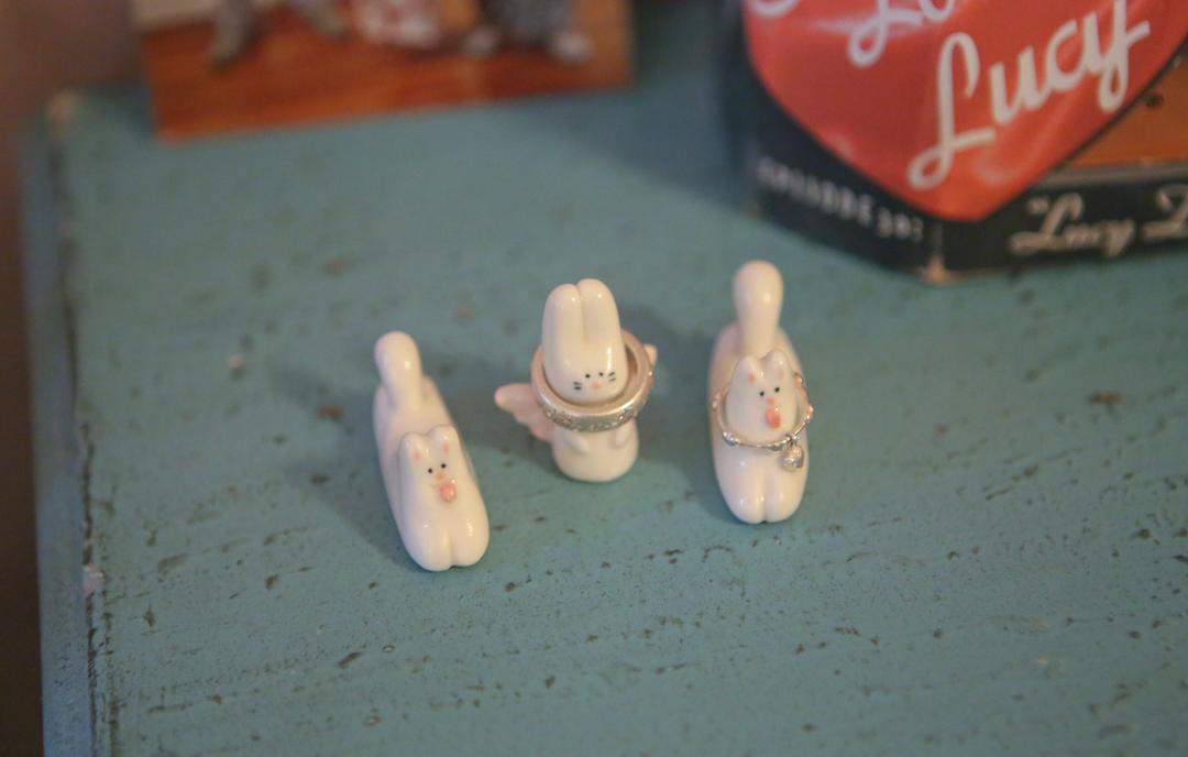 혀 빼꼼 강아지 반지홀더