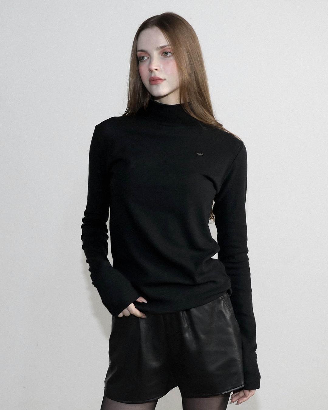Metal Triclipse Loose Fit Turtleneck Long Sleeve Black