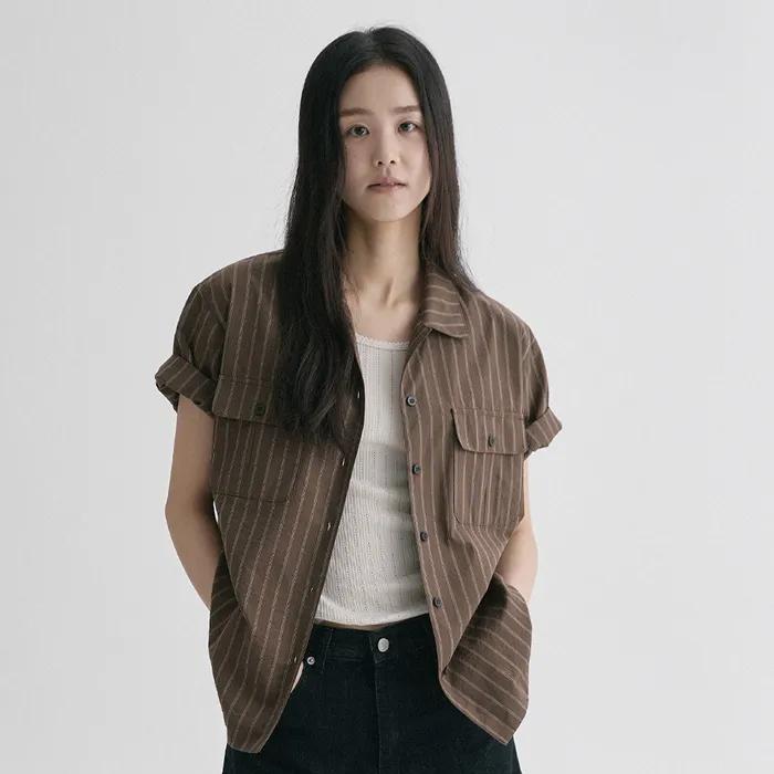 [2차리오더]CHLOE STRIPED HALF SHIRT (BROWN)