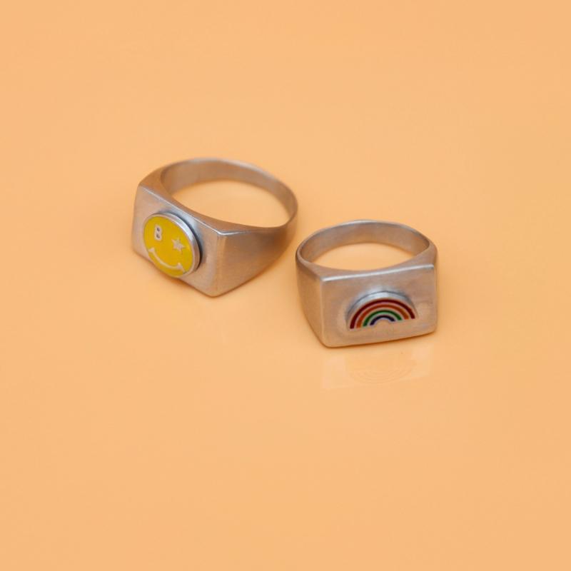 봉보 큐트 모티브 에폭시 스퀘어 볼드링 반지