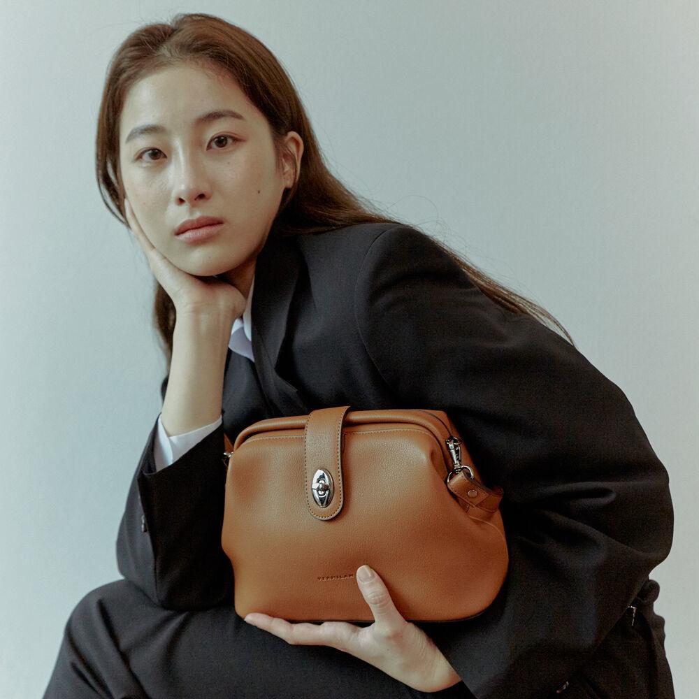 MUIR BAG (뮤어백) - BROWN