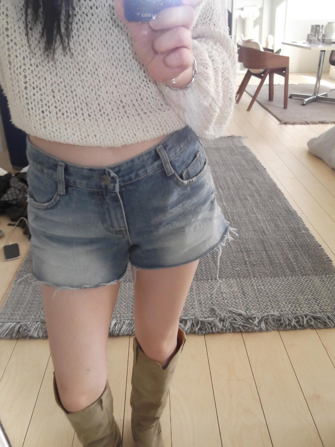 micro short pants