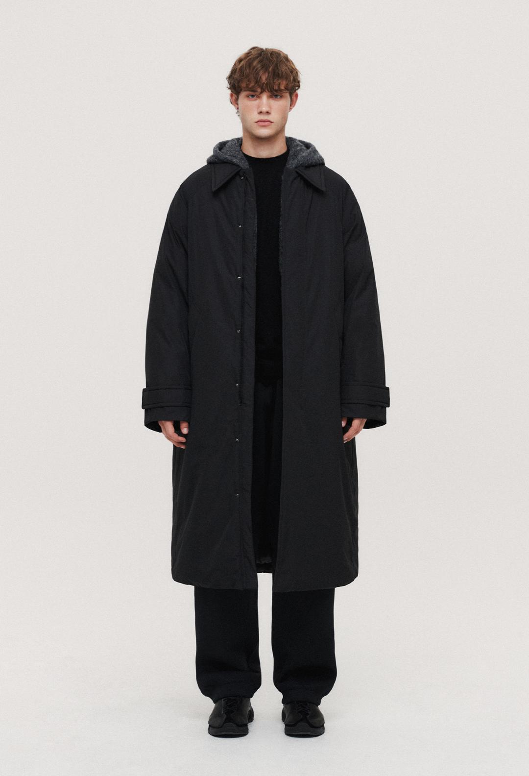 서스테인 발마칸 패딩 코트 블랙