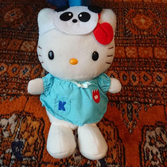 ハローキティ　ホテルオークラ　ぬいぐるみ Amazon.co.jp: ハローキティ 制服シリーズ ぬいぐるみS ホテル