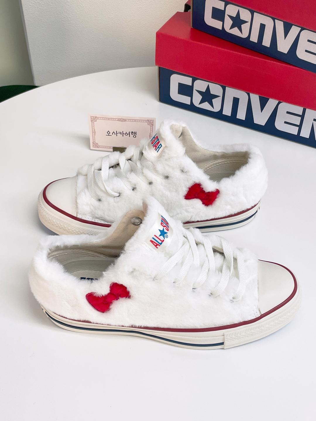 컨버스 올스타 헬로 키티 뽀글이 퍼 스니커즈 겨울 신발