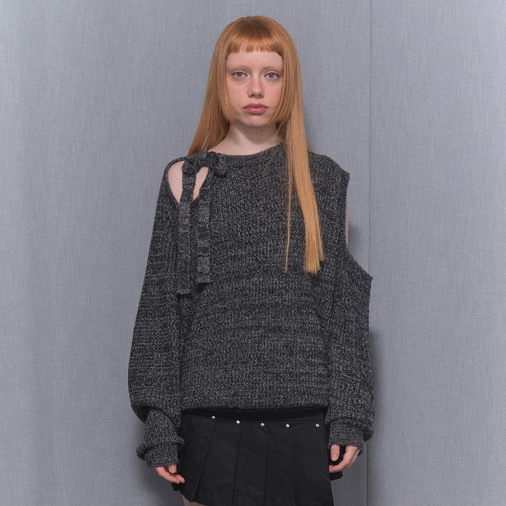 [라이징25%쿠폰]Ribbon One-Shoulder Knit (Black)_F24ZB054