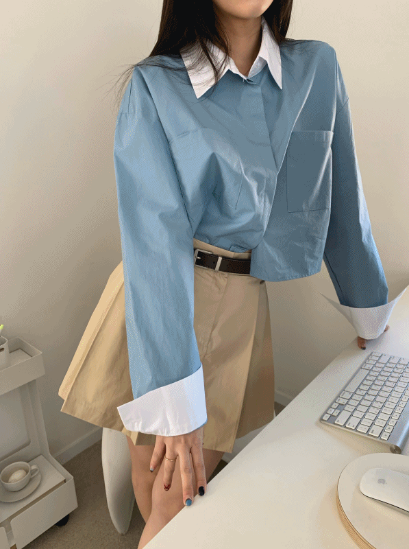 투컬러 카라 크롭 셔츠